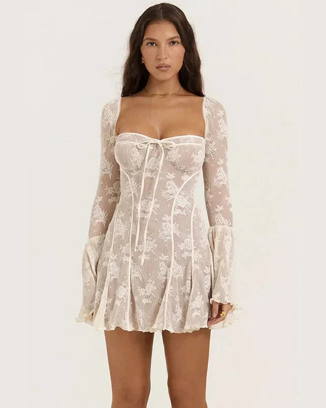 Vestido Curto Manga Comprida de Renda Oriana - PRIME