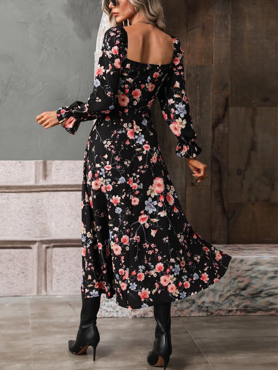 Vestido Feminino Midi Floral Atemporal - Flores do Campo