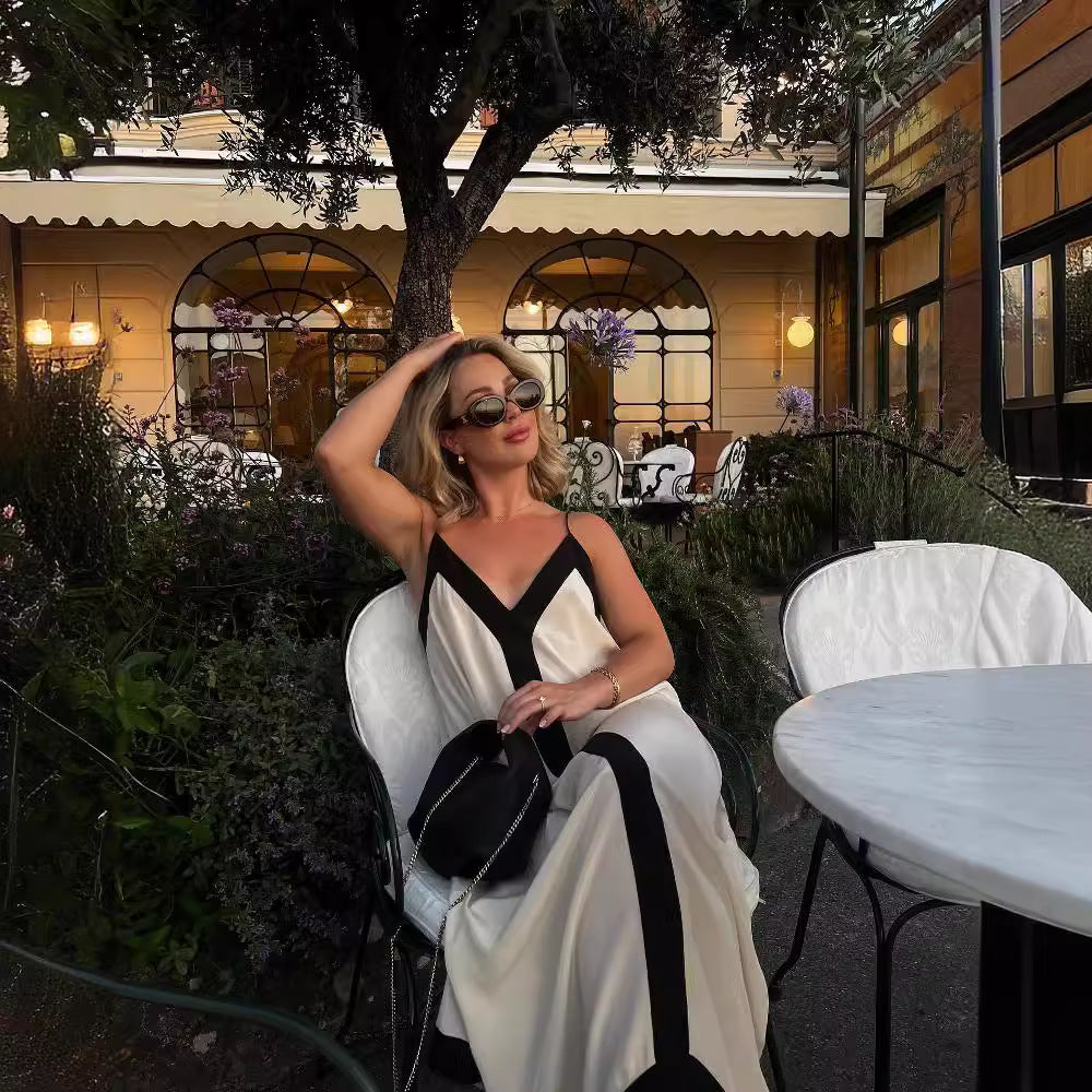 Vestido Feminino Longo em Decote V - Nicolette