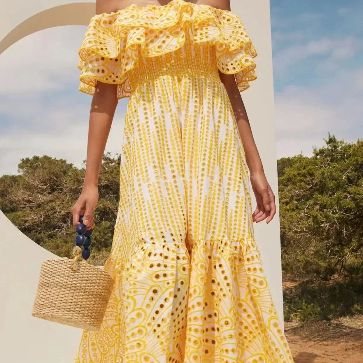 Vestido Feminino Midi em Renda Delicado e Versátil - Agnes