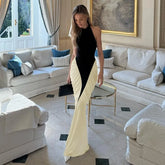 Vestido Longo Vintage com Cintura Alta - Mira